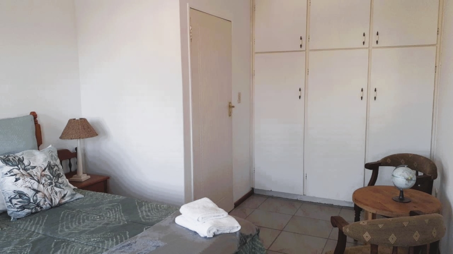 To Let 2 Bedroom Property for Rent in Country Club Western Cape